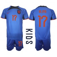Camiseta Países Bajos Daley Blind #17 Segunda Equipación Replica Mundial 2022 para niños mangas cortas (+ Pantalones cortos)